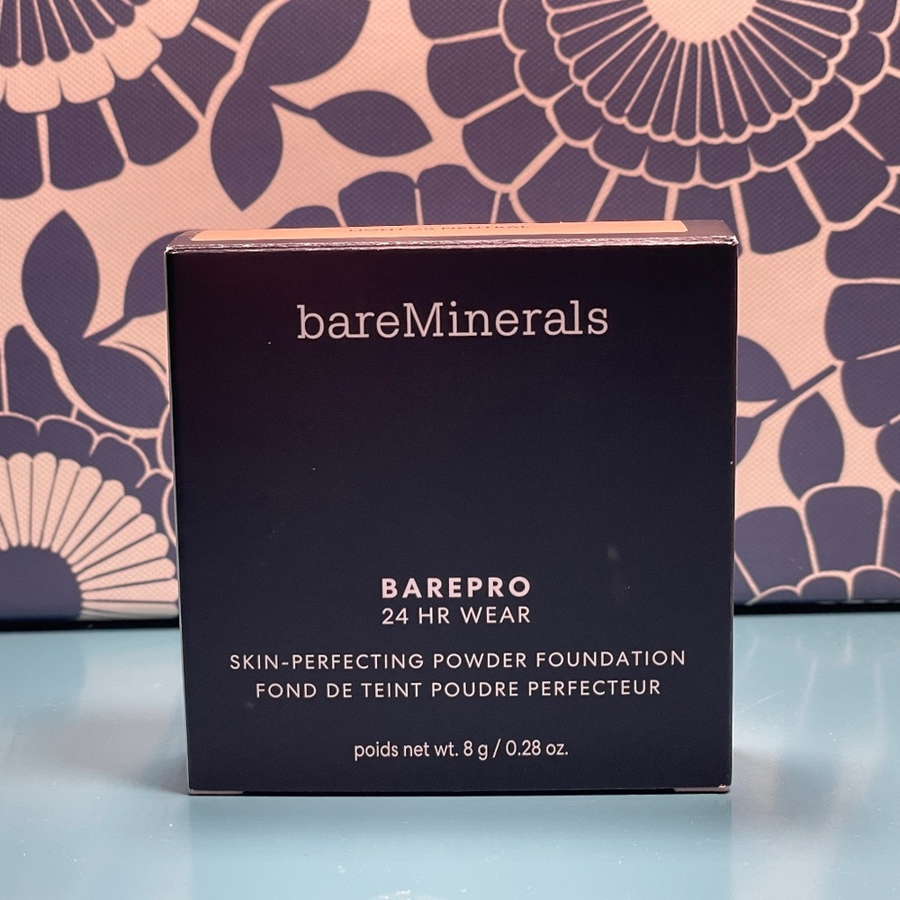 bareMinerals BAREPRO 24Hr Wear Skin-Perfecting Powder Foundation Light 25 Neutra
